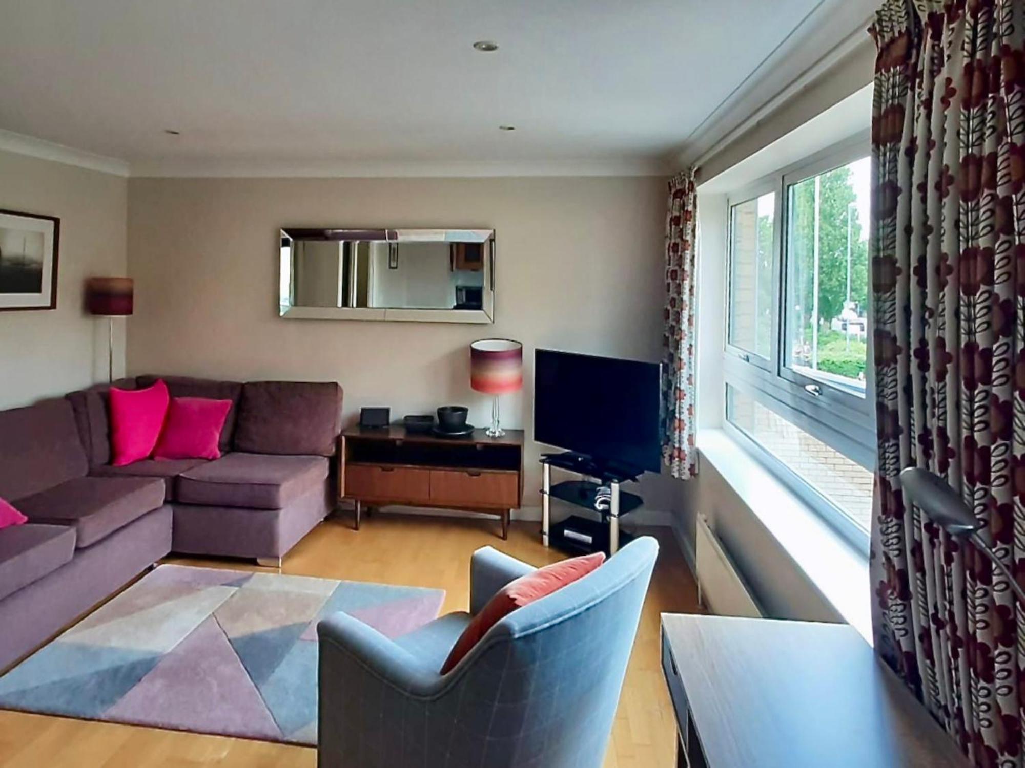Your Space - Market Rise Apartment *